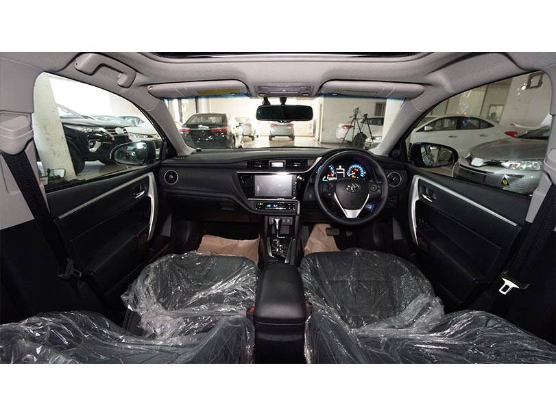 Toyota Corolla 2025 Interior Cockpit